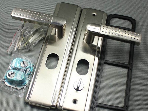 湛江安裝指紋鎖（密碼箱開鎖電話）