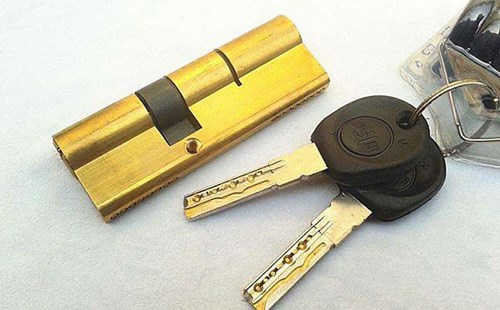 江津區(qū)開鎖店(配汽車鑰匙多少錢)